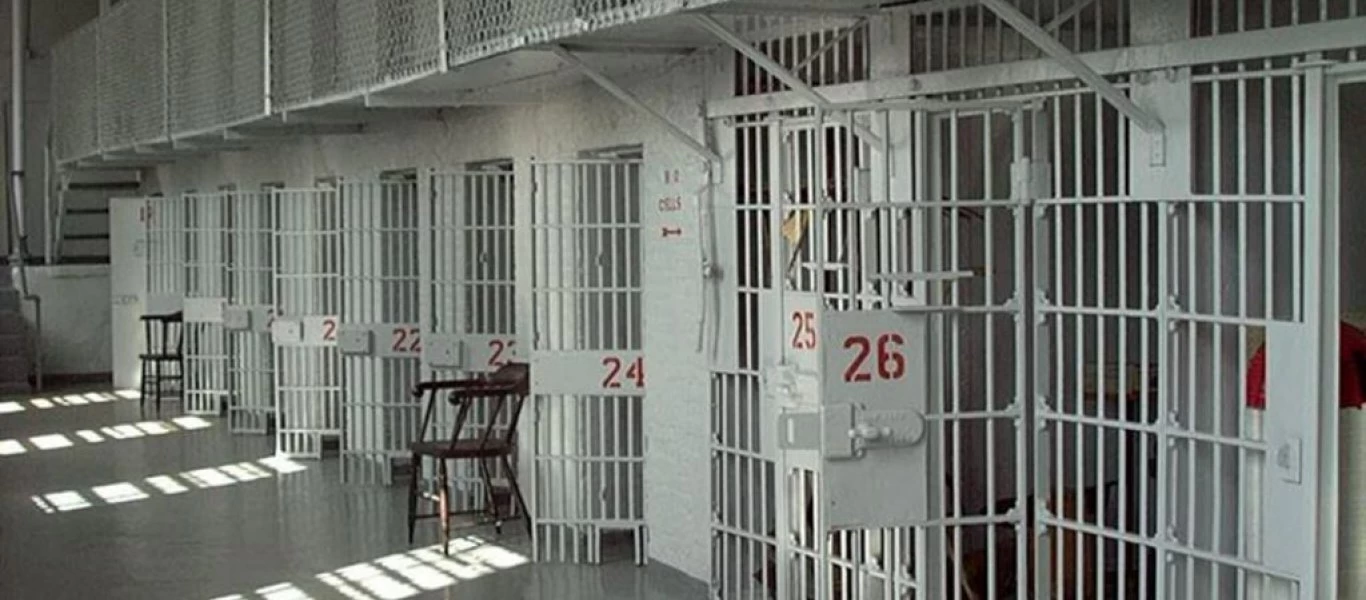 Φυλακές Δομοκού: Μέχρι και εργαστήριο για τατουάζ είχαν φτιάξει και μάλιστα μετά... μουσικής